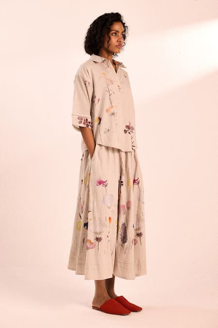 Kharakapas_Beige Voile Collared Oat Bloom Co-ord Set _Online_at_Aza_Fashions