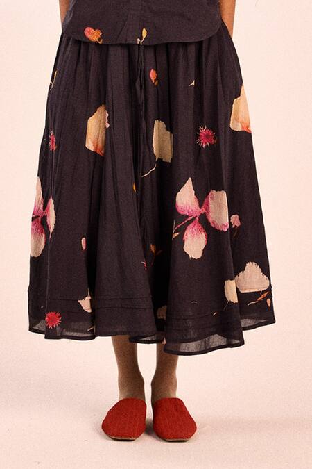 Kharakapas_Black Cotton Collared Floral Print Shirt And Skirt Co-ord Set _Online_at_Aza_Fashions