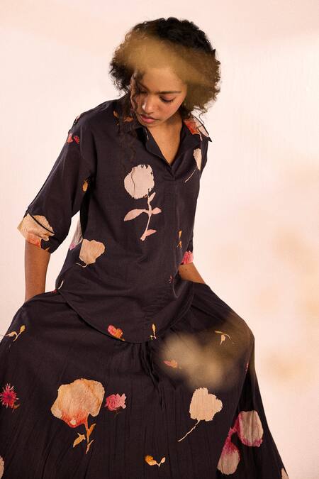 Shop_Kharakapas_Black Cotton Collared Floral Print Shirt And Skirt Co-ord Set _Online_at_Aza_Fashions