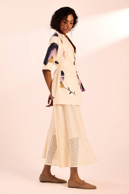 Buy_Kharakapas_Off White Straight Midi Skirt _Online_at_Aza_Fashions