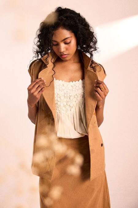 Buy_Kharakapas_Brown Cotton High Neck Beige Twill Prickled Dreams Jacket _Online_at_Aza_Fashions