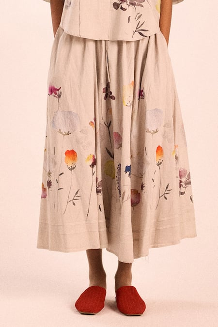 Buy_Kharakapas_Beige Voile Gathered Floral Midi Skirt _Online_at_Aza_Fashions
