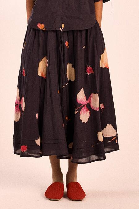 Buy_Kharakapas_Gray Voile Collared Floral Print Relaxed Top _Online_at_Aza_Fashions