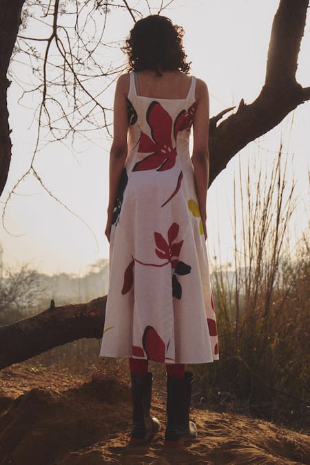 Shop_Kharakapas_White Voile Scoop Neck Floral Burst Paneled Midi Dress _at_Aza_Fashions