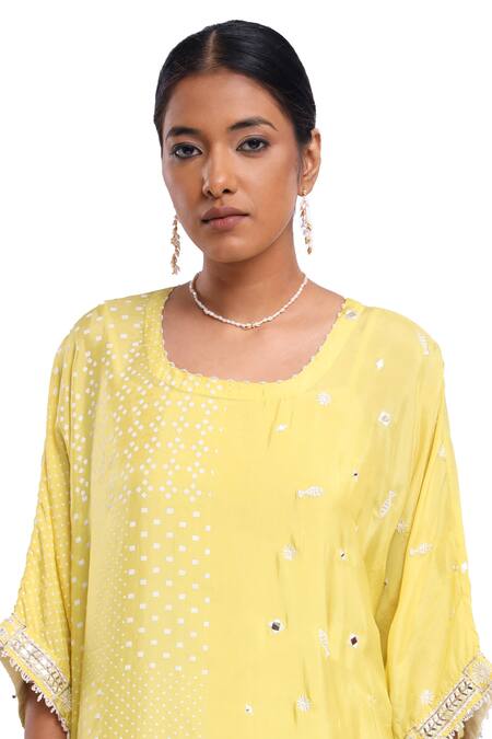 Surbhi Gupta_Green Silk Embroidery, Pearls Round Neck Half Block Printed Kurta And Salwar Set _at_Aza_Fashions