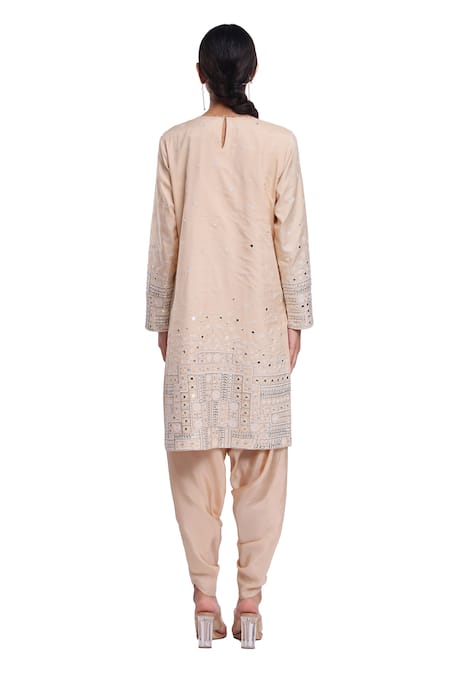 Surbhi Gupta Heavy Embroidered Kurta Set 