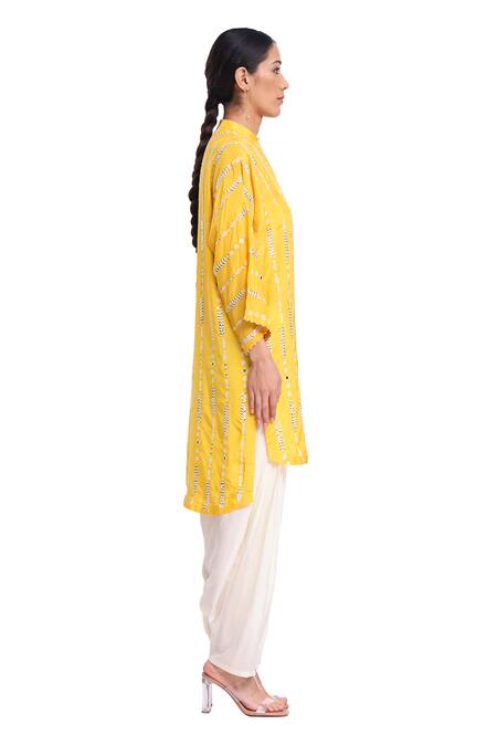 Surbhi Gupta_Yellow Silk Pearls, Mirrors Collared Resham Embroidered Kurta Set _Online_at_Aza_Fashions