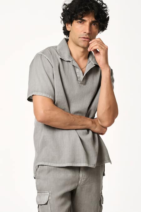Buy_Terra Luna_Charcoal Cotton Grey Handloom Polo T-shirt _Online_at_Aza_Fashions