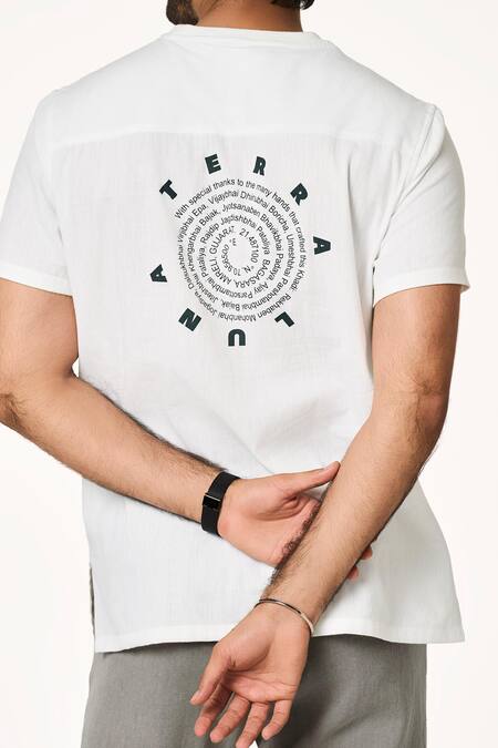 Buy_Terra Luna_White Cotton Circle Of Life T-shirt _Online_at_Aza_Fashions