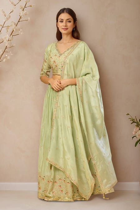 Samyukta Singhania Zari Floral Embroidered Lehenga Set 