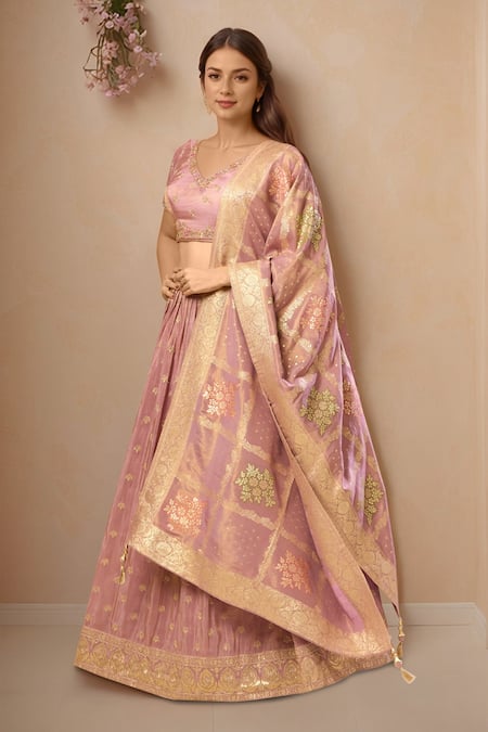 Samyukta Singhania Floral Zari Embroidered Lehenga Set 