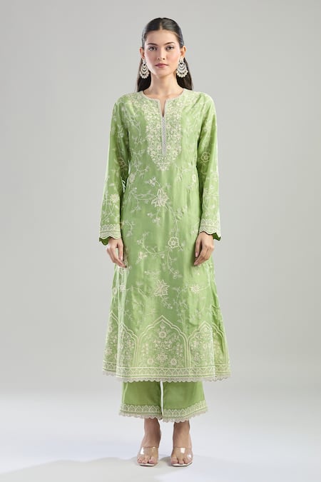 Anushree Reddy Green Cotton Embroidery Split V-neck Aari Kurta Set Online at Aza Fashions Anushree Reddy_Green Cotton Embroidery Split V-neck Aari Kurta Set _Online_at_Aza_Fashions