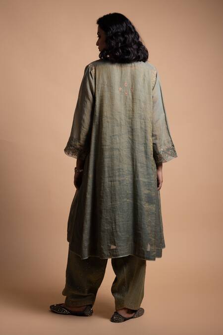 Shop_Rhua_Green Chanderi Embroidery Split V-neck Kurta Set _at_Aza_Fashions