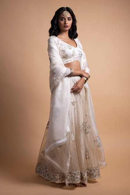 Buy_Rhua_White Organza, Chanderi Mirrors, Embroidery Round Neck Mukaish Lehenga Set _Online_at_Aza_Fashions