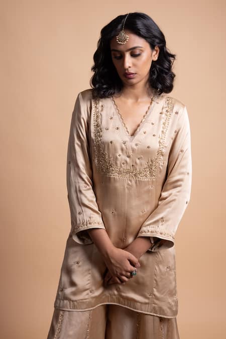 Buy_Rhua_Beige Silk, Cotton Beads, Embroidery V-neck Gold Handcrafted Sharara Suit Set 