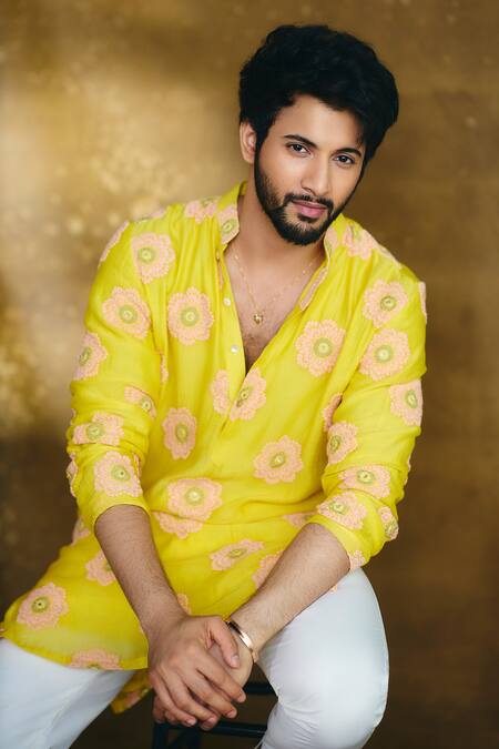 Nafs_Yellow Chanderi, Cotton Embroidery Floral Thread Hand Kurta And Pant Set _Online_at_Aza_Fashions