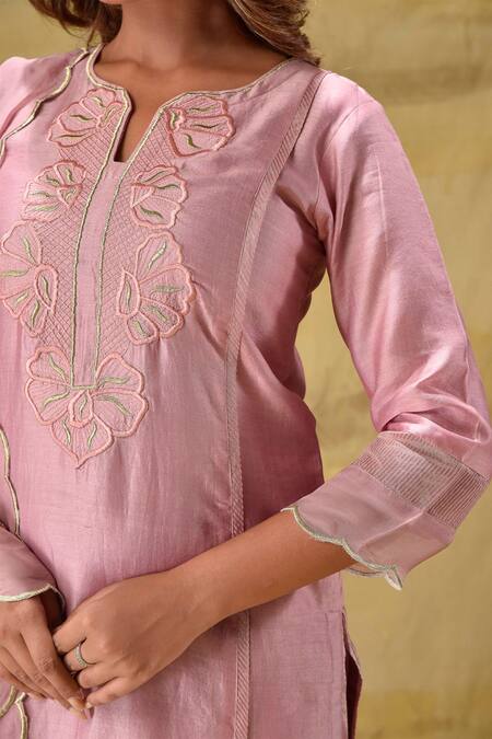 Gulabik Jaipur_Peach Chanderi, Cotton Embroidery Split V-neck Dusty Kurta Set _at_Aza_Fashions