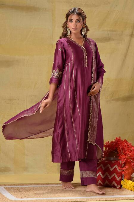 Gulabik Jaipur_Purple Chanderi Embroidery Split V-neck Handloom Kurta Set _Online_at_Aza_Fashions