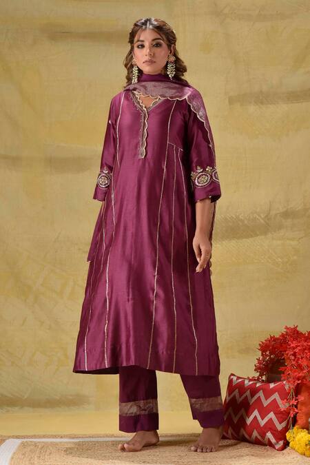 Gulabik Jaipur_Purple Chanderi Embroidery Split V-neck Handloom Kurta Set _at_Aza_Fashions