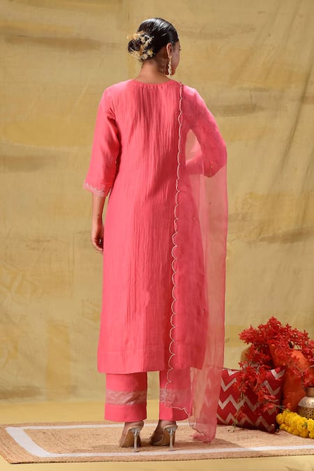 Shop_Gulabik Jaipur_Peach Chanderi, Organza Embroidery Split V-neck Sequence Kurta Set _at_Aza_Fashions