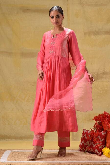 Shop_Gulabik Jaipur_Peach Chanderi, Organza Embroidery Split V-neck Sequence Kurta Set _Online_at_Aza_Fashions