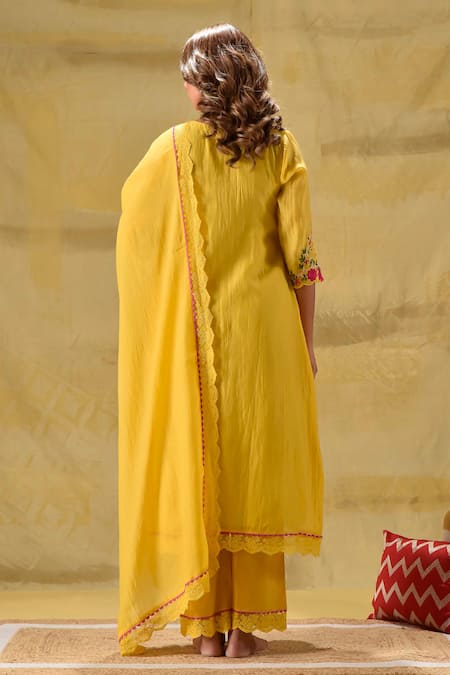 Gulabik Jaipur Yellow Mul Chanderi Embroidered Kurta Set 