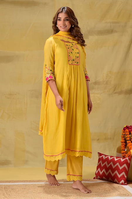 Shop_Gulabik Jaipur_Yellow Chanderi Embroidery, Lace Square Neck Mul Kurta Set _Online_at_Aza_Fashions