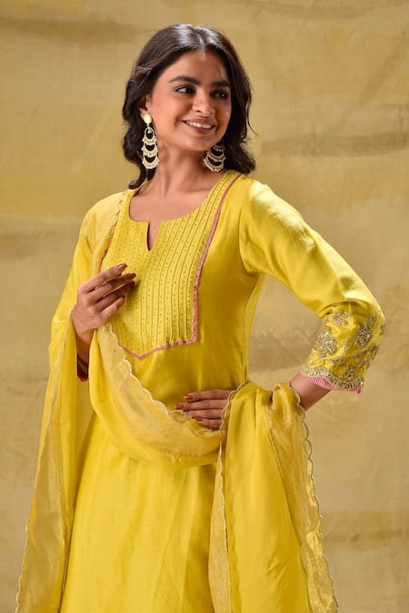 Gulabik Jaipur_Yellow Chanderi Embroidery V-neck Handloom Kurta Set _Online_at_Aza_Fashions