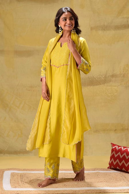 Buy_Gulabik Jaipur_Yellow Chanderi Embroidery V-neck Handloom Kurta Set _Online_at_Aza_Fashions