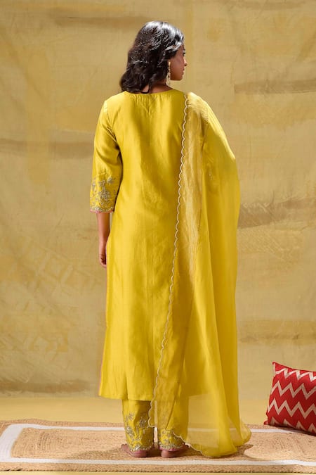 Shop_Gulabik Jaipur_Yellow Chanderi Embroidery V-neck Handloom Kurta Set _at_Aza_Fashions