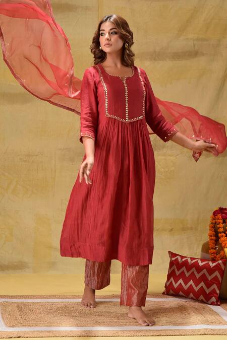 Gulabik Jaipur_Red Handloom Cotton, Tissue, Organza Embroidery Round Neck Deep Hand Kurta Set _Online_at_Aza_Fashions