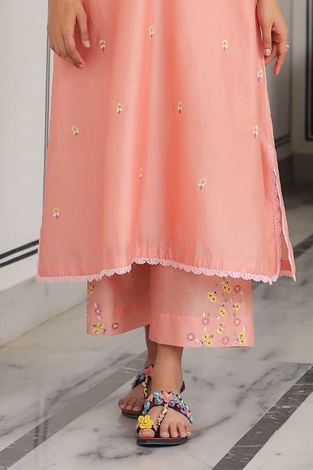 Label Niti Bothra Peach Cotton Embroidery Keyhole Neck Kurta Set Online at Aza Fashions Label Niti Bothra_Peach Cotton Embroidery Keyhole Neck Kurta Set _Online_at_Aza_Fashions