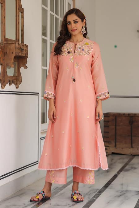 Label Niti Bothra_Peach Cotton Embroidery Keyhole Neck Kurta Set _at_Aza_Fashions