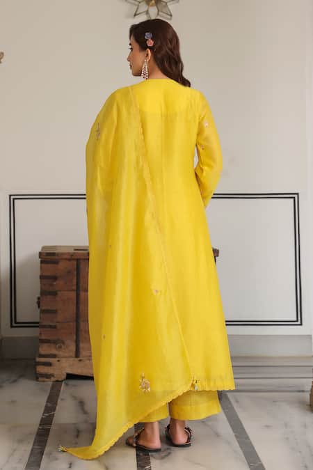 Shop_Label Niti Bothra_Yellow Cotton Embroidery Round Neck Floral Kurta Set _at_Aza_Fashions