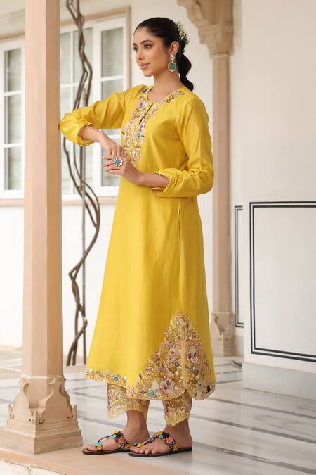 Label Niti Bothra_Yellow Silk, Chanderi Embroidery, Beads Round Neck Kurta Set _Online_at_Aza_Fashions