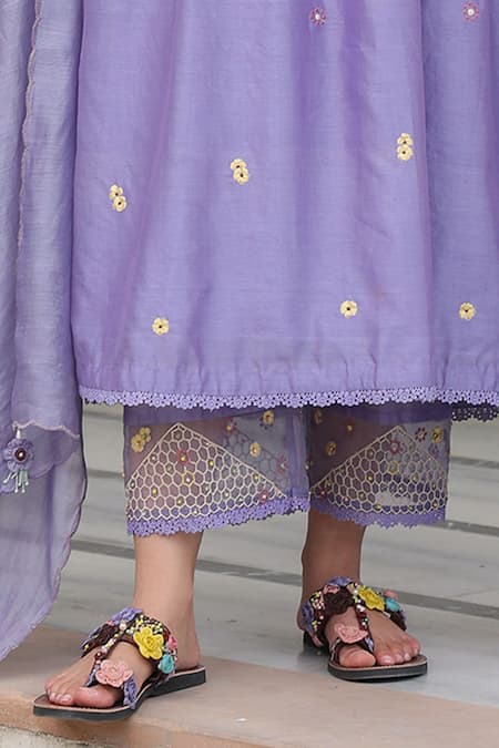 Label Niti Bothra_Lilac Silk, Chanderi Beads, Embroidery V-neck Anarkali Kurta Set _Online_at_Aza_Fashions