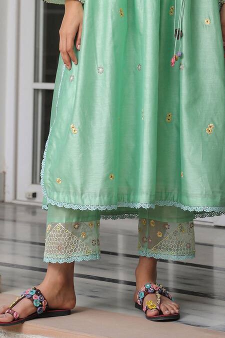 Label Niti Bothra_Green Silk, Chanderi Beads V-neck Floral Thread Embroidered Anarkali Set _Online_at_Aza_Fashions
