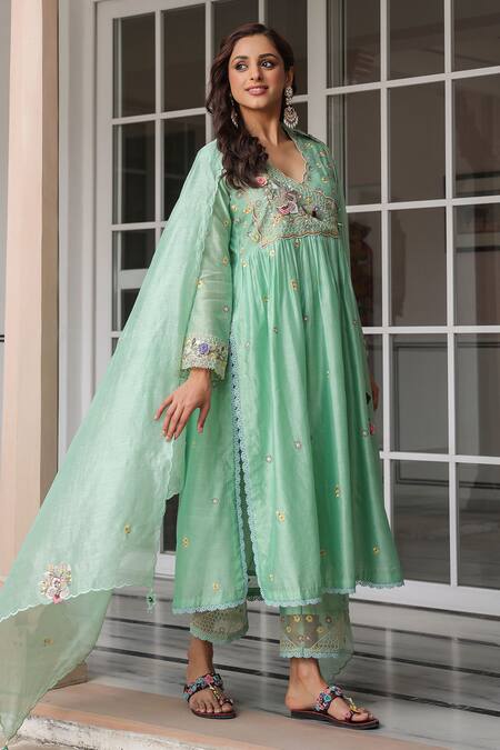 Label Niti Bothra_Green Silk, Chanderi Beads V-neck Floral Thread Embroidered Anarkali Set _at_Aza_Fashions