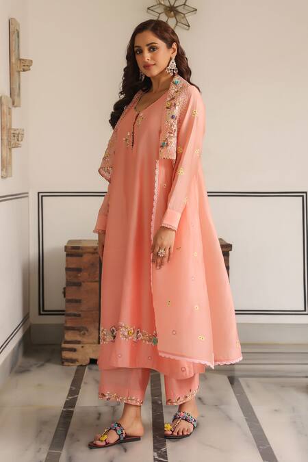 Buy_Label Niti Bothra_Peach Cotton Embroidery Round Neck Floral Kurta Set _Online_at_Aza_Fashions