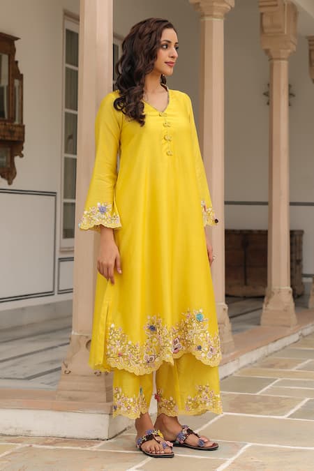 Label Niti Bothra_Yellow Cotton Embroidery V-neck Floral Kurta Set _Online_at_Aza_Fashions