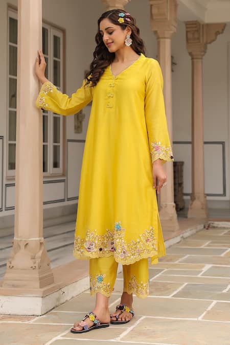 Shop_Label Niti Bothra_Yellow Cotton Embroidery V-neck Floral Kurta Set _Online_at_Aza_Fashions