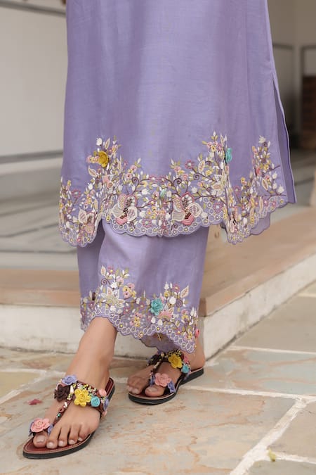 Label Niti Bothra_Purple Silk, Chanderi Beads, Embroidery V-neck Floral Threadwork Kurta Set _at_Aza_Fashions