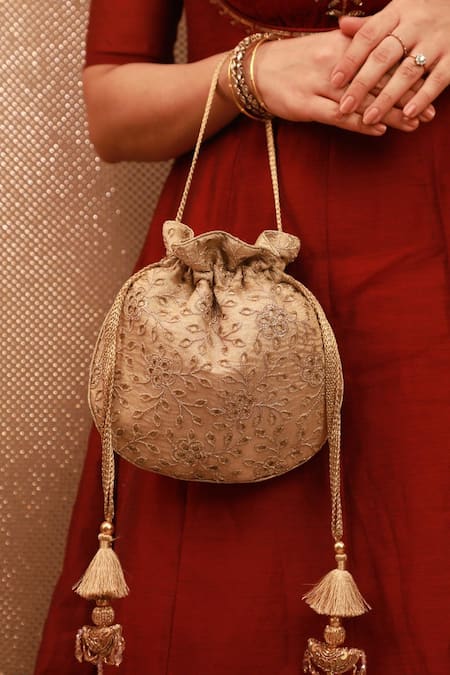 Buy_Amyra_Gold Embroidery Cutwork Potli Bag 