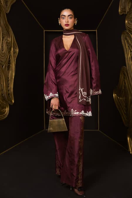 Ekaya Banaras Maroon Silk Kadhwa Banarasi Kurta Set 