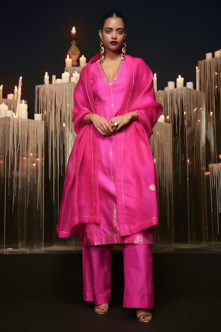 Ekaya Banaras Rani Silk Kadhwa Kurta Set 