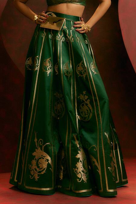 Ekaya Banaras_Green Silk, Brocade Zari, Embroidery Sweetheart Neck Kadhwa Banarasi Lehenga Set_Online_at_Aza_Fashions