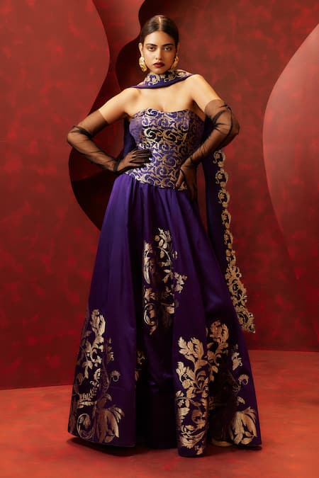 Ekaya Banaras Kadhwa Banarasi Lehenga Set 