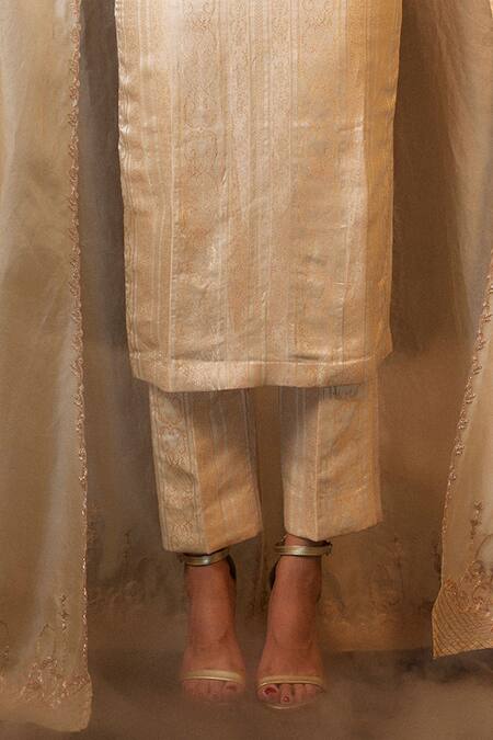 Ekaya Banaras Ivory Silk, Chiffon Cut Work, Embroidery V-neck Cutwork Emboss Kurta Set Online at Aza Fashions Ekaya Banaras_Ivory Silk, Chiffon Cut Work, Embroidery V-neck Cutwork Emboss Kurta Set _Online_at_Aza_Fashions