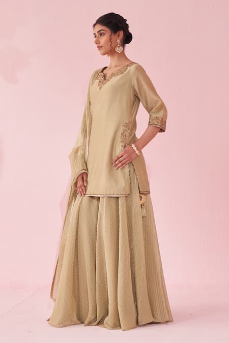 Shop Studio Bagechaa Green Chanderi, Organza Embroidery Round Neck Gehna Sharara Set Shop_Studio Bagechaa_Green Chanderi, Organza Embroidery Round Neck Gehna Sharara Set