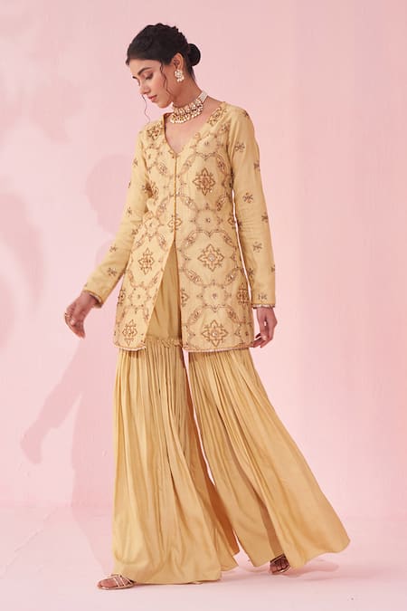 Buy Studio Bagechaa Yellow Embroidery V-neck Sharara Set Online at Aza Fashions Buy_Studio Bagechaa_Yellow Embroidery V-neck Sharara Set _Online_at_Aza_Fashions